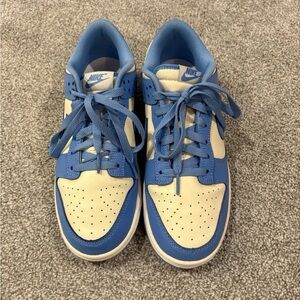 Nike Dunks Low Retro University Blue